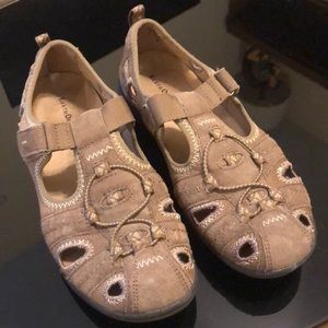 Earth Origins Shoes